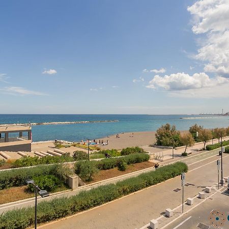 Fronte Mare By Apulia Accommodation Bari Exterior photo