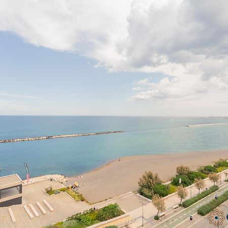 Fronte Mare By Apulia Accommodation Bari Exterior photo