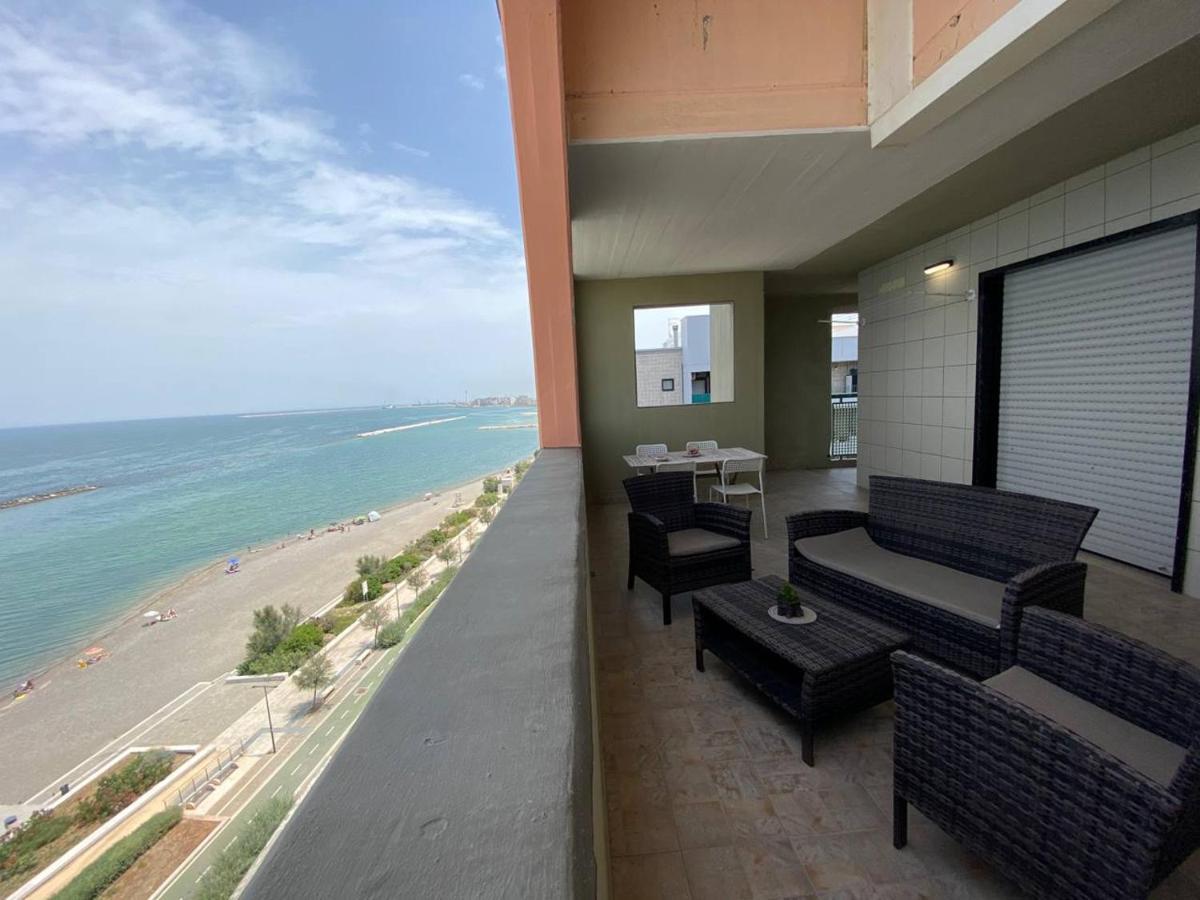Fronte Mare By Apulia Accommodation Bari Exterior photo