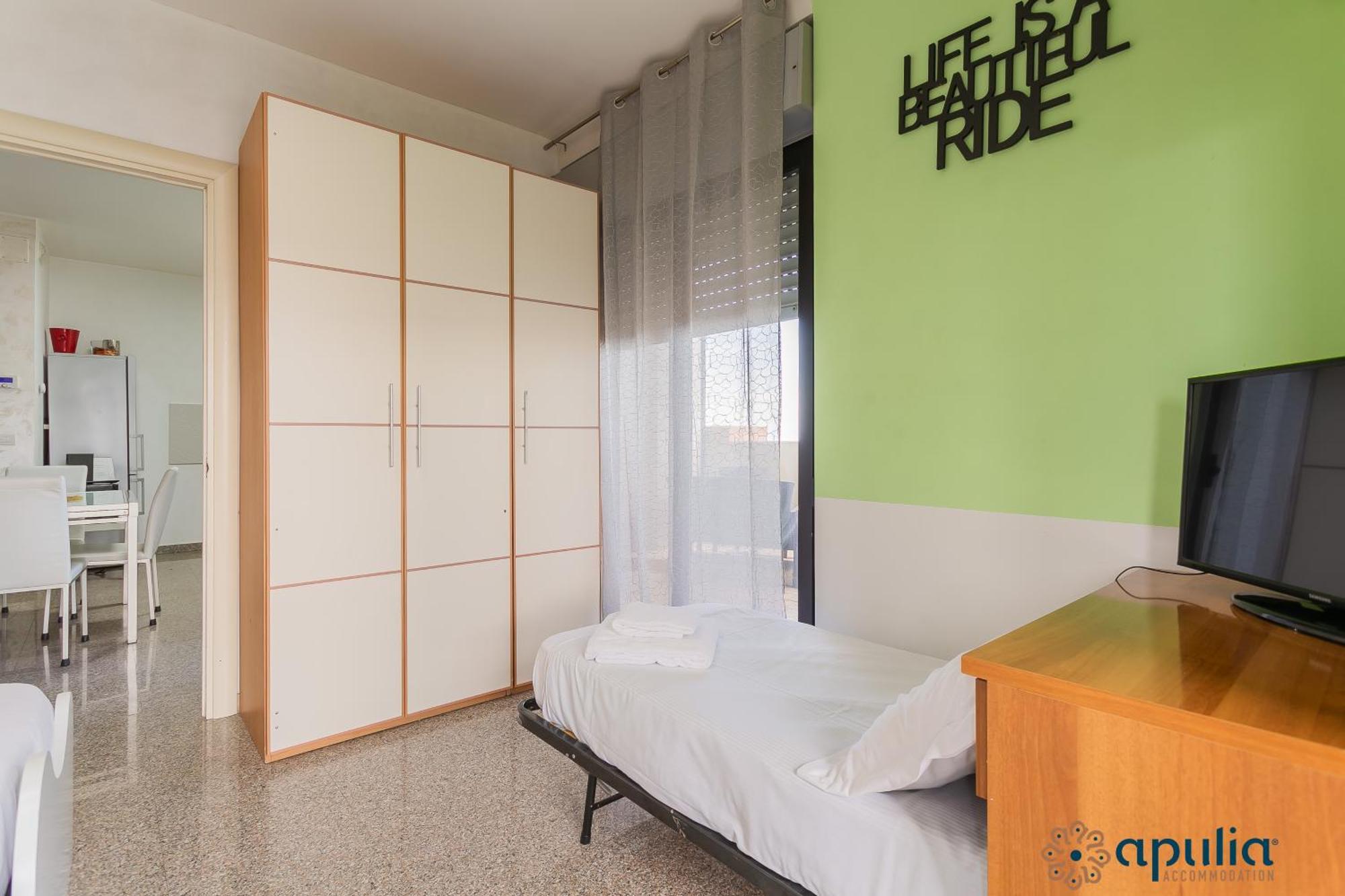Fronte Mare By Apulia Accommodation Bari Exterior photo