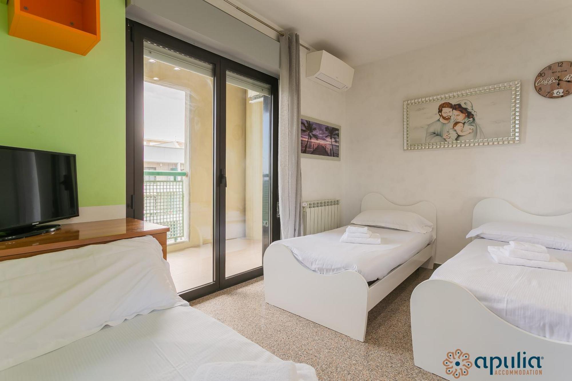 Fronte Mare By Apulia Accommodation Bari Exterior photo
